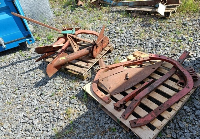 Kverneland Putkirunkoisen auran varaosia - Plug: slika 1 Kverneland Putkirunkoisen auran varaosia - Plug: slika 1