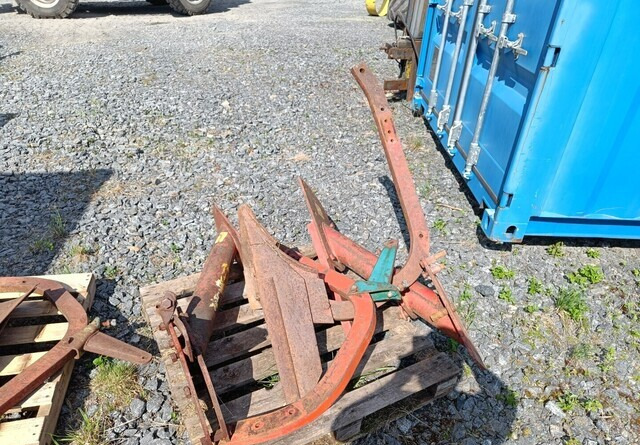 Kverneland Putkirunkoisen auran varaosia - Plug: slika 4 Kverneland Putkirunkoisen auran varaosia - Plug: slika 4