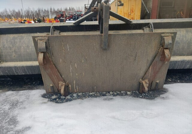 Lumilevy - Puskulevy 350cm - EURO ja 3pistekiinnitys - Snežni plug za Kmetijski stroj: slika 5 Lumilevy - Puskulevy 350cm - EURO ja 3pistekiinnitys - Snežni plug za Kmetijski stroj: slika 5