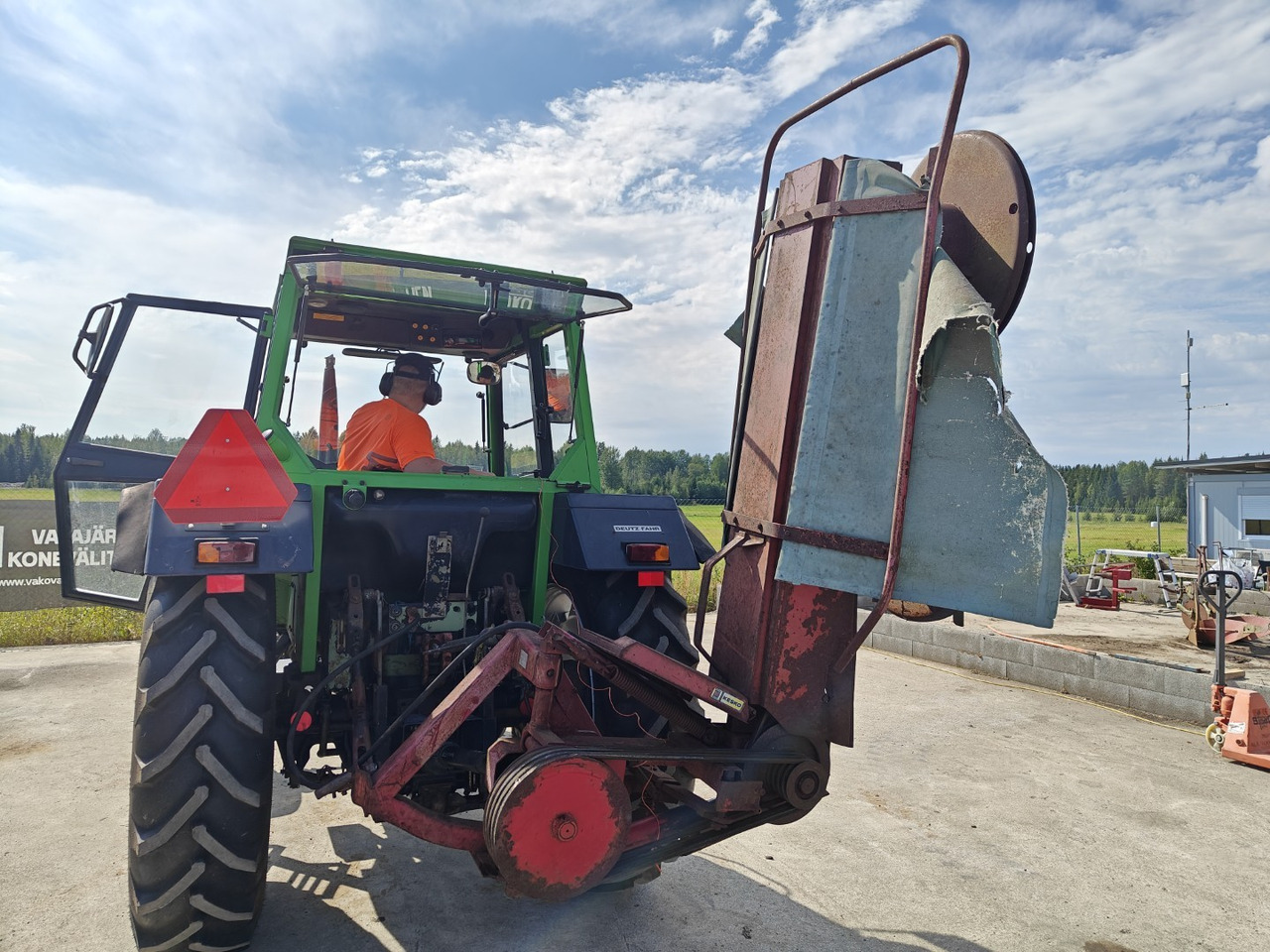 Luoko 165cm lieriöniittokone - hydraulinen - Kosilnica: slika 3 Luoko 165cm lieriöniittokone - hydraulinen - Kosilnica: slika 3
