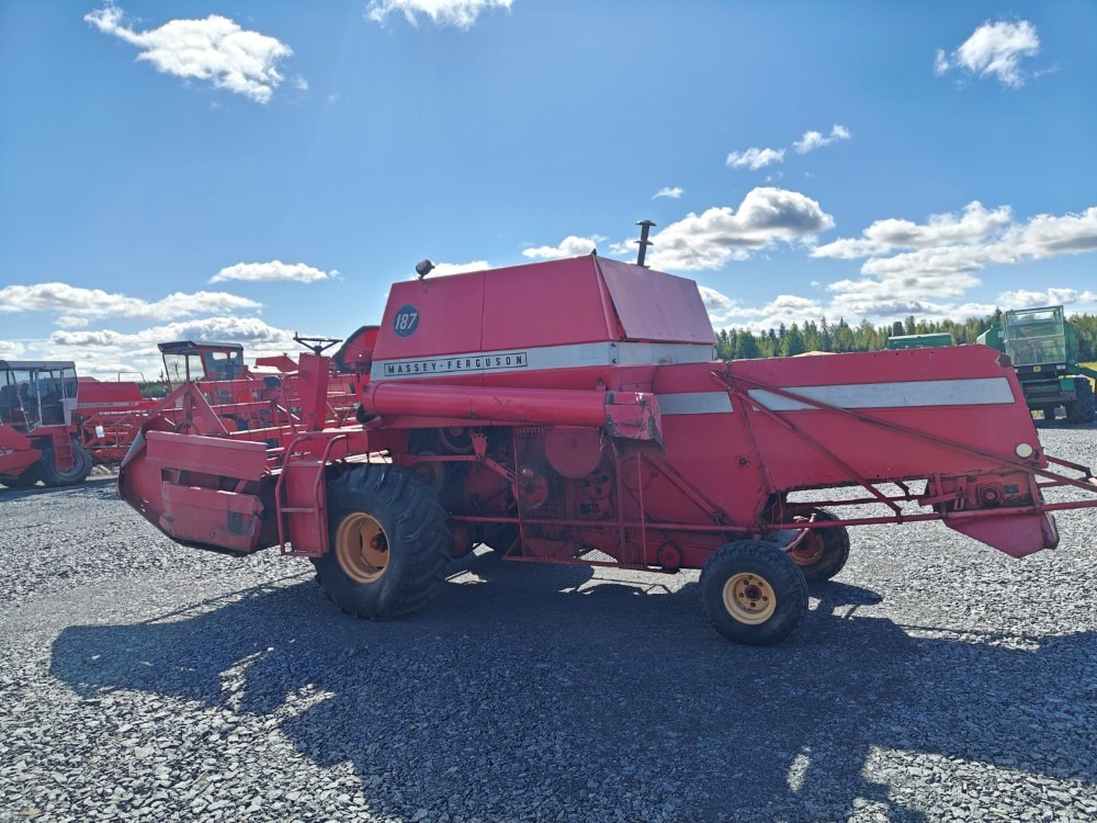 Massey Ferguson 187 Katso video! - Kombajn harvester: slika 2 Massey Ferguson 187 Katso video! - Kombajn harvester: slika 2