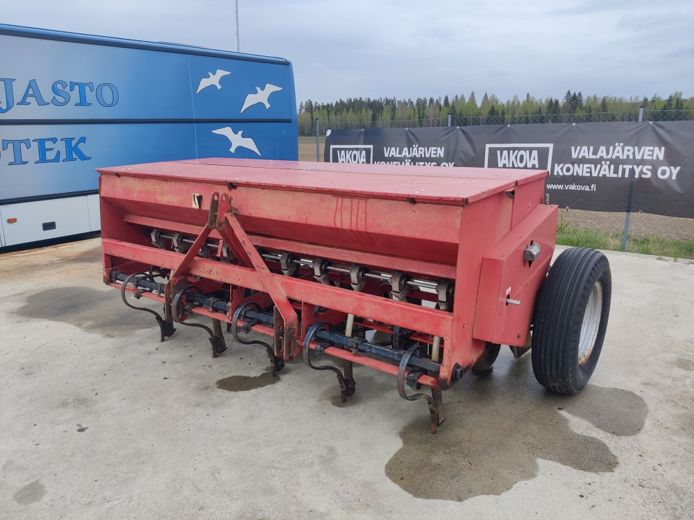 Simulta Junkkari 250cm kiekkovantailla - Sejalni kombajn: slika 1 Simulta Junkkari 250cm kiekkovantailla - Sejalni kombajn: slika 1