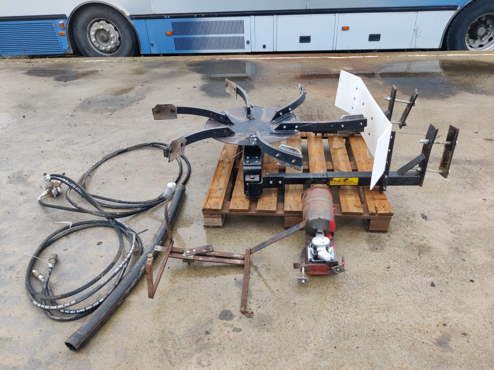 Spreader Inc Ruumeenlevitin - Priključek za kombajn: slika 2 Spreader Inc Ruumeenlevitin - Priključek za kombajn: slika 2