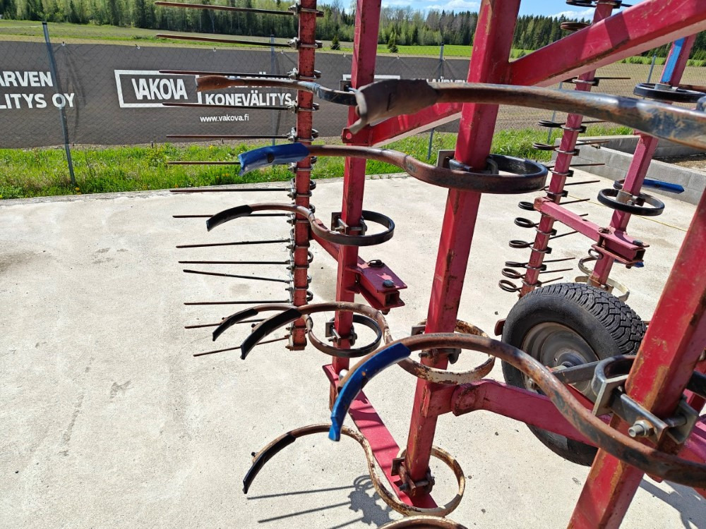 VM 450 cm, hydraulisesti taittuva, etulana ja jälkihara, katso video! - Česalo: slika 5 VM 450 cm, hydraulisesti taittuva, etulana ja jälkihara, katso video! - Česalo: slika 5