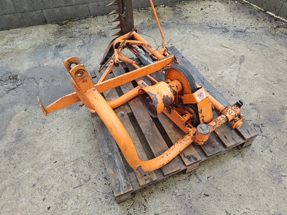 Wärtsilä Pomo PNH6K sorminiittokone - Kosilnica: slika 2 Wärtsilä Pomo PNH6K sorminiittokone - Kosilnica: slika 2