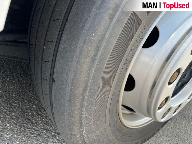 MAN TGX 18.470 4X2 LLS-U Euro6 Retarder Klima Navi ZV - Vlačilec: slika 2 MAN TGX 18.470 4X2 LLS-U Euro6 Retarder Klima Navi ZV - Vlačilec: slika 2