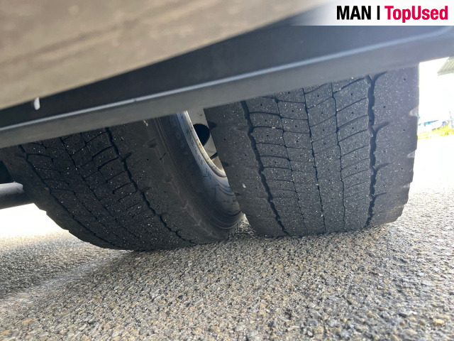 MAN TGX 18.470 4X2 LLS-U Euro6 Retarder Klima Navi ZV - Vlačilec: slika 3 MAN TGX 18.470 4X2 LLS-U Euro6 Retarder Klima Navi ZV - Vlačilec: slika 3