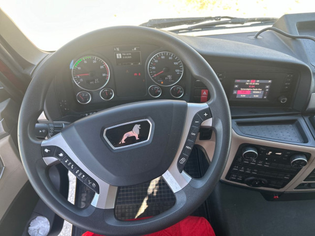 MAN TGX 26.470 6X2-4 BL tandem warranty until 10/2025 - Tovornjak s ponjavo: slika 4 MAN TGX 26.470 6X2-4 BL tandem warranty until 10/2025 - Tovornjak s ponjavo: slika 4