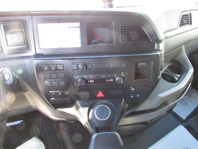 MAN TGX 18.470 4x2 LL SA - Vlačilec: slika 5 MAN TGX 18.470 4x2 LL SA - Vlačilec: slika 5