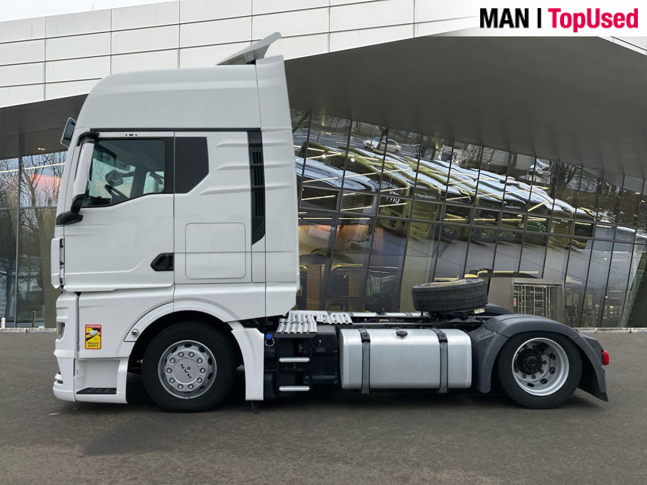 MAN TGX 18.470 4x2 LL SA Ultra *MM890175 Retarder ZV - Vlačilec: slika 2 MAN TGX 18.470 4x2 LL SA Ultra *MM890175 Retarder ZV - Vlačilec: slika 2