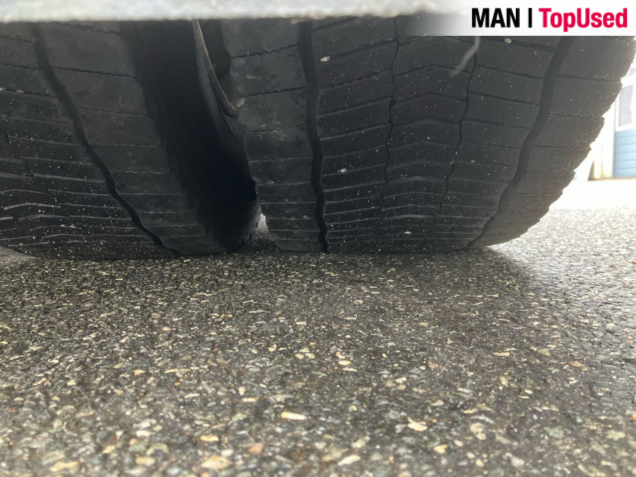 MAN TGX 26.470 6x2/2 BL SA "Retarder / 700 l Tank" ZV - Vlačilec: slika 3 MAN TGX 26.470 6x2/2 BL SA "Retarder / 700 l Tank" ZV - Vlačilec: slika 3