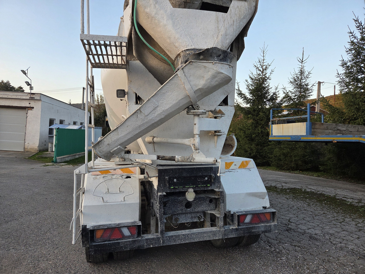 IVECO EURO TRAKKER MP340E35HB 8x4 MIX (chassis ) - Avtomešalec: slika 5 IVECO EURO TRAKKER MP340E35HB 8x4 MIX (chassis ) - Avtomešalec: slika 5