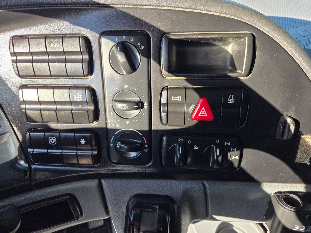 MERCEDES-BENZ - Tovornjak-šasija: slika 5 MERCEDES-BENZ - Tovornjak-šasija: slika 5