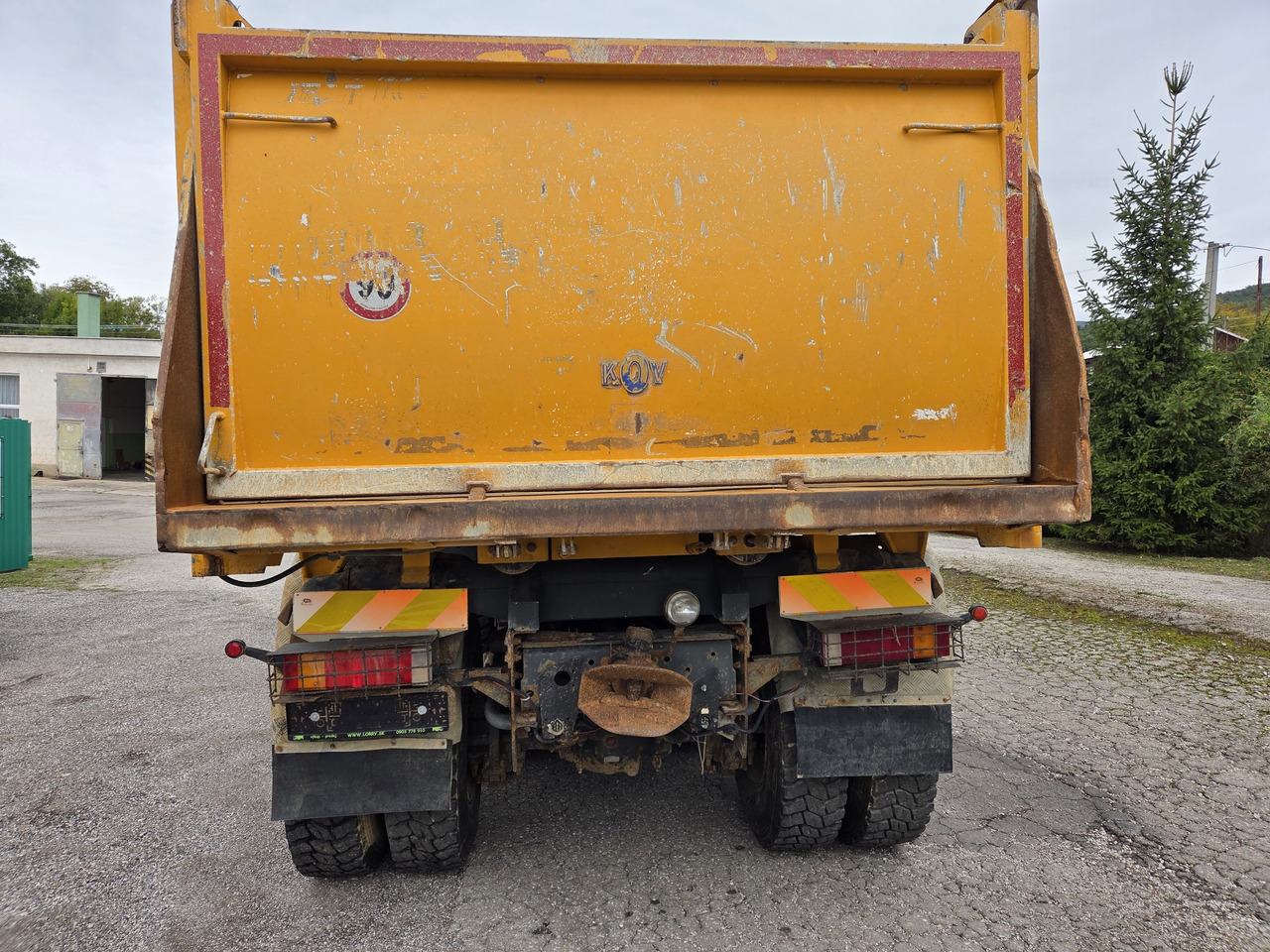 RENAULT KERAX 420.40 PR 8X4 3way tipper Bordamtik - Tovornjak prekucnik: slika 5 RENAULT KERAX 420.40 PR 8X4 3way tipper Bordamtik - Tovornjak prekucnik: slika 5