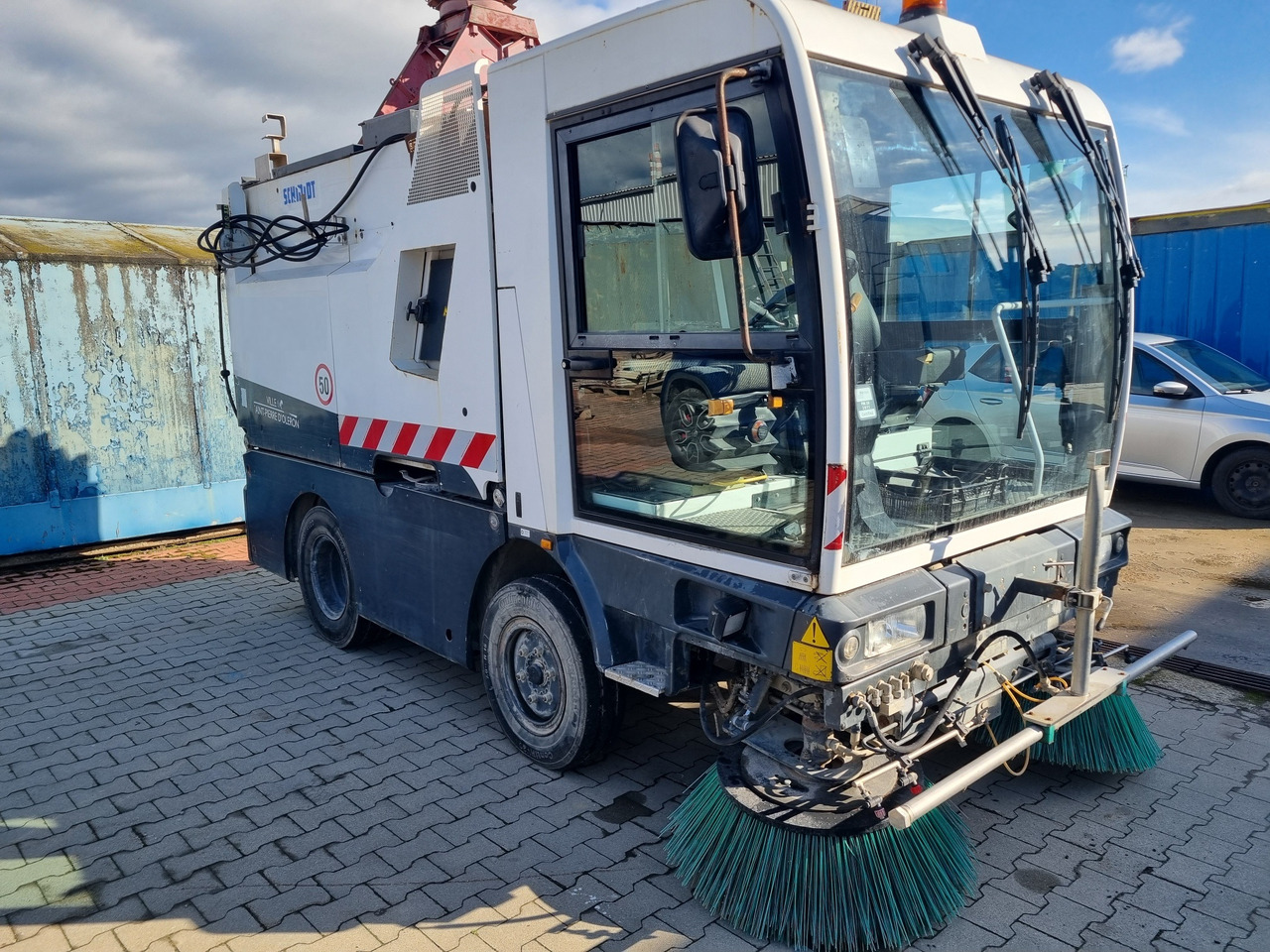 SCHMIDT Cleango compact sweeper 400 - Vozilo za pometanje: slika 1 SCHMIDT Cleango compact sweeper 400 - Vozilo za pometanje: slika 1
