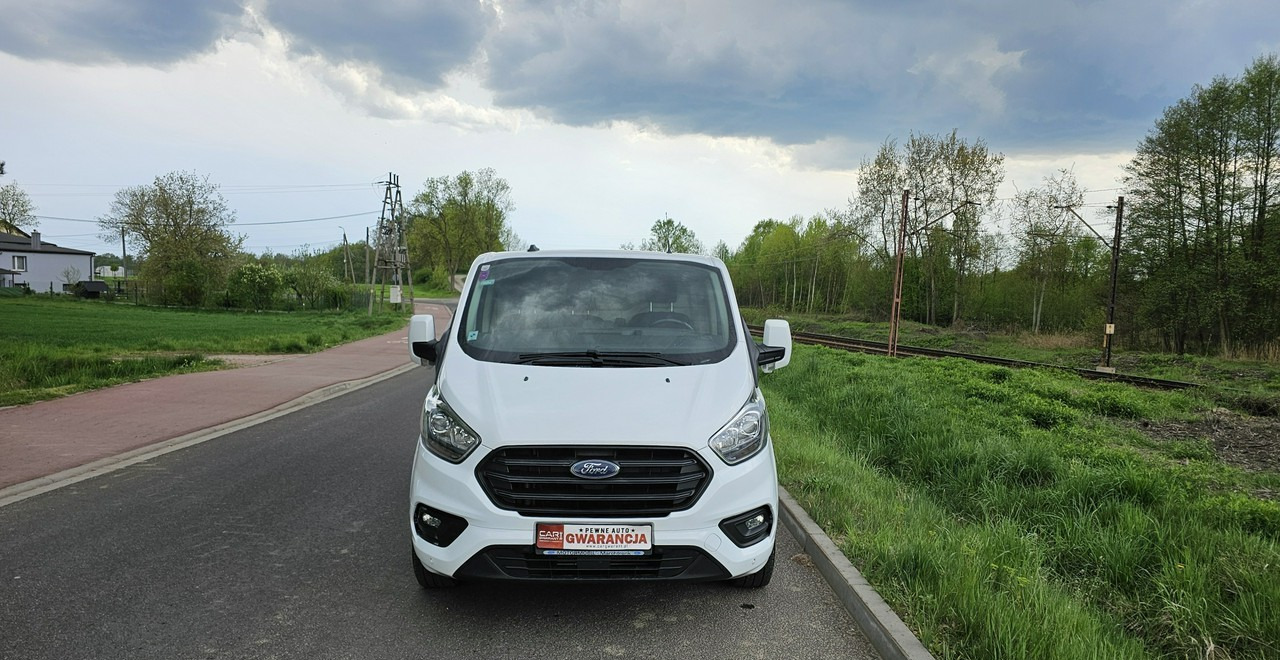 Ford Transit Transit Custom Ford Transit Custom bardzo ładny egzemplarz - Furgon: slika 2 Ford Transit Transit Custom Ford Transit Custom bardzo ładny egzemplarz - Furgon: slika 2