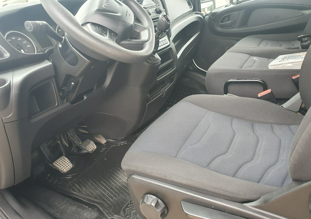 Dostavno vozilo z zabojnikom Iveco 35 Daily 35S14: slika 8