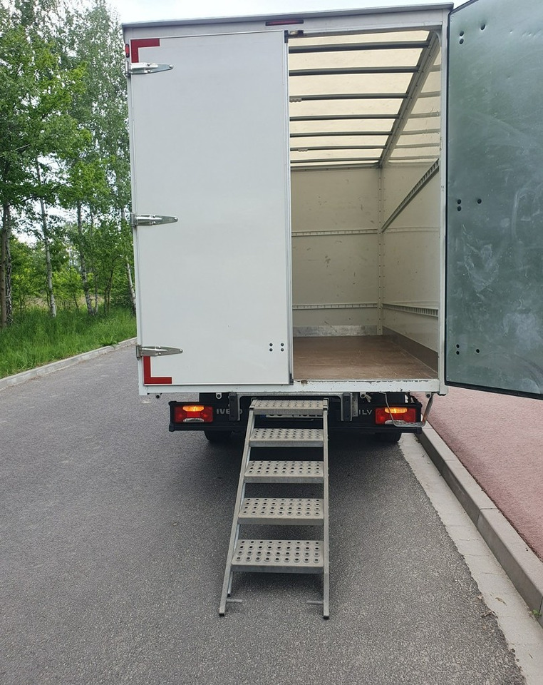 Dostavno vozilo z zabojnikom Iveco 35 Daily 35S14: slika 12