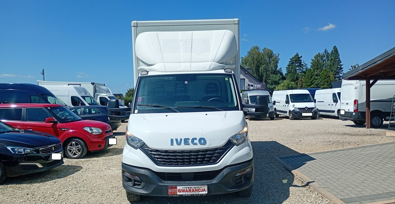 Iveco 35 Daily 35S14 klima * 3 osobowy * - Dostavno vozilo z zabojnikom: slika 4 Iveco 35 Daily 35S14 klima * 3 osobowy * - Dostavno vozilo z zabojnikom: slika 4