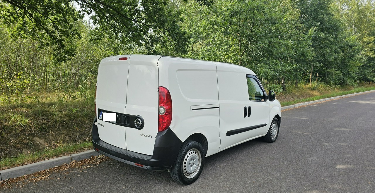 Opel Combo krajowy * jeden właściciel *wersja long* - Furgon: slika 4 Opel Combo krajowy * jeden właściciel *wersja long* - Furgon: slika 4