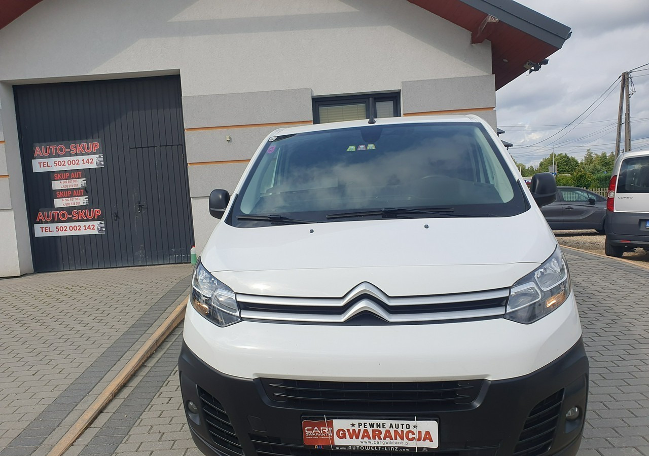 Opel Vivaro 2,0 Diesel | L3 H1 | Stan bdb *Long* - Furgon: slika 2 Opel Vivaro 2,0 Diesel | L3 H1 | Stan bdb *Long* - Furgon: slika 2