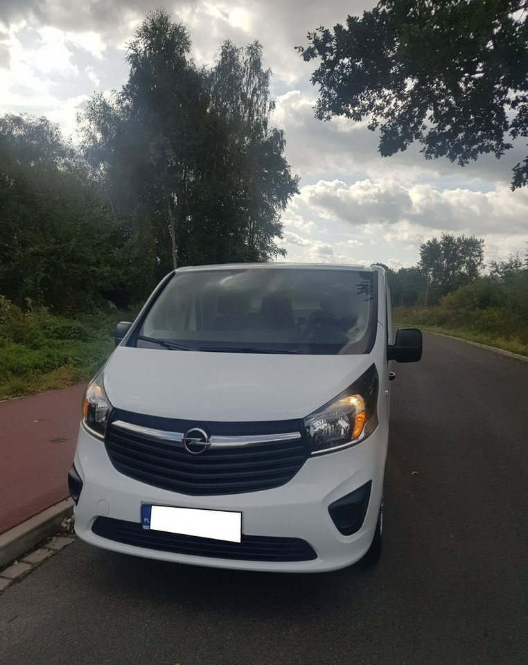Opel Vivaro krajowy *jeden właściciel * - Furgon: slika 2 Opel Vivaro krajowy *jeden właściciel * - Furgon: slika 2