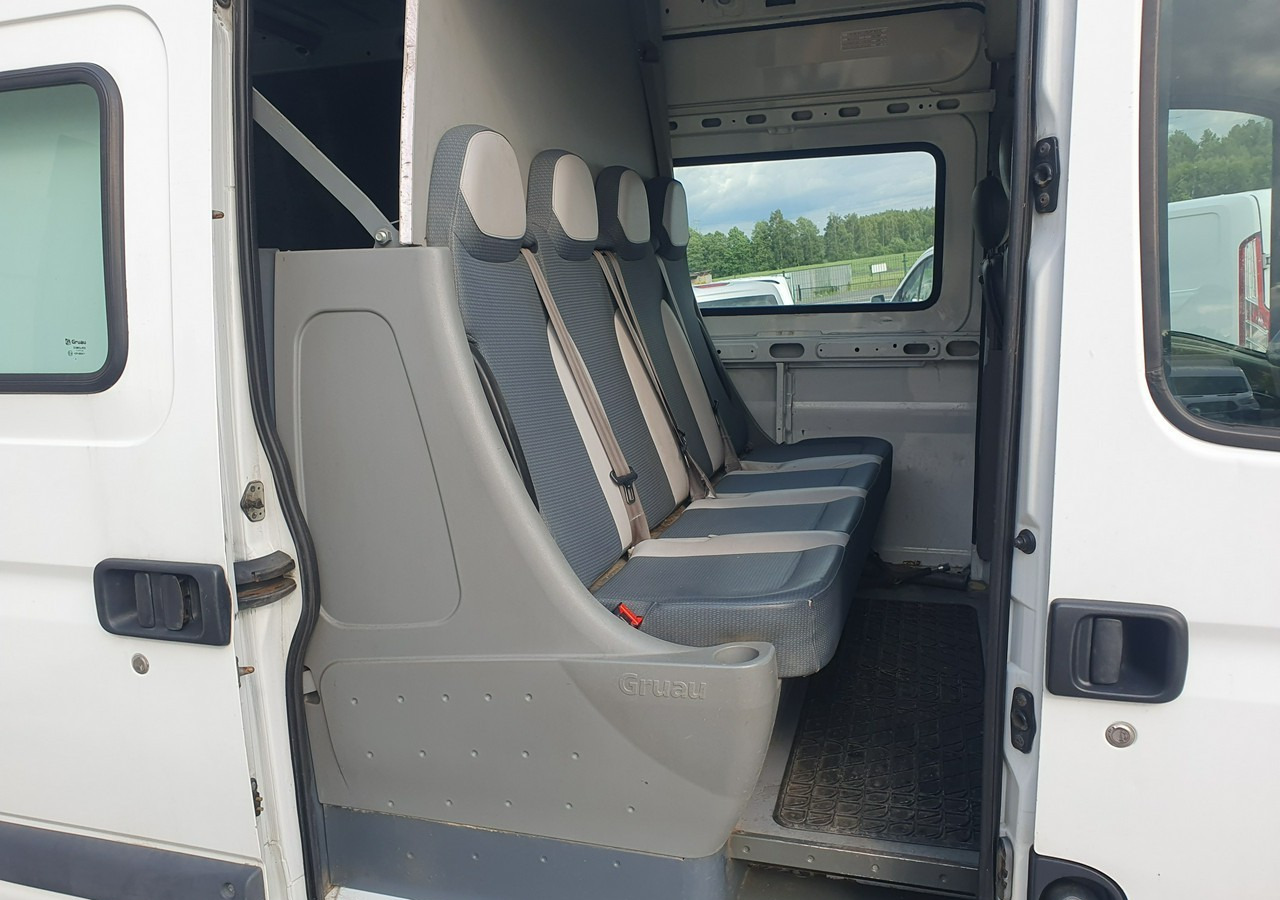 Renault Master doka* brygadówka* 7 osób* - Furgon: slika 5 Renault Master doka* brygadówka* 7 osób* - Furgon: slika 5