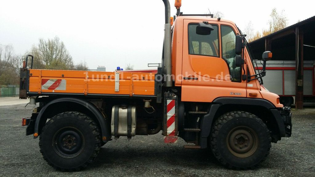 Mercedes-Benz Unimog U 300 Kipper Zugmaschine Kommunalhydraulik U 500 400 U 300 Kipper Zugmaschine Kommunalhydraulik U 500 400 - Komunalno/ Posebno vozilo: slika 4 Mercedes-Benz Unimog U 300 Kipper Zugmaschine Kommunalhydraulik U 500 400 U 300 Kipper Zugmaschine Kommunalhydraulik U 500 400 - Komunalno/ Posebno vozilo: slika 4