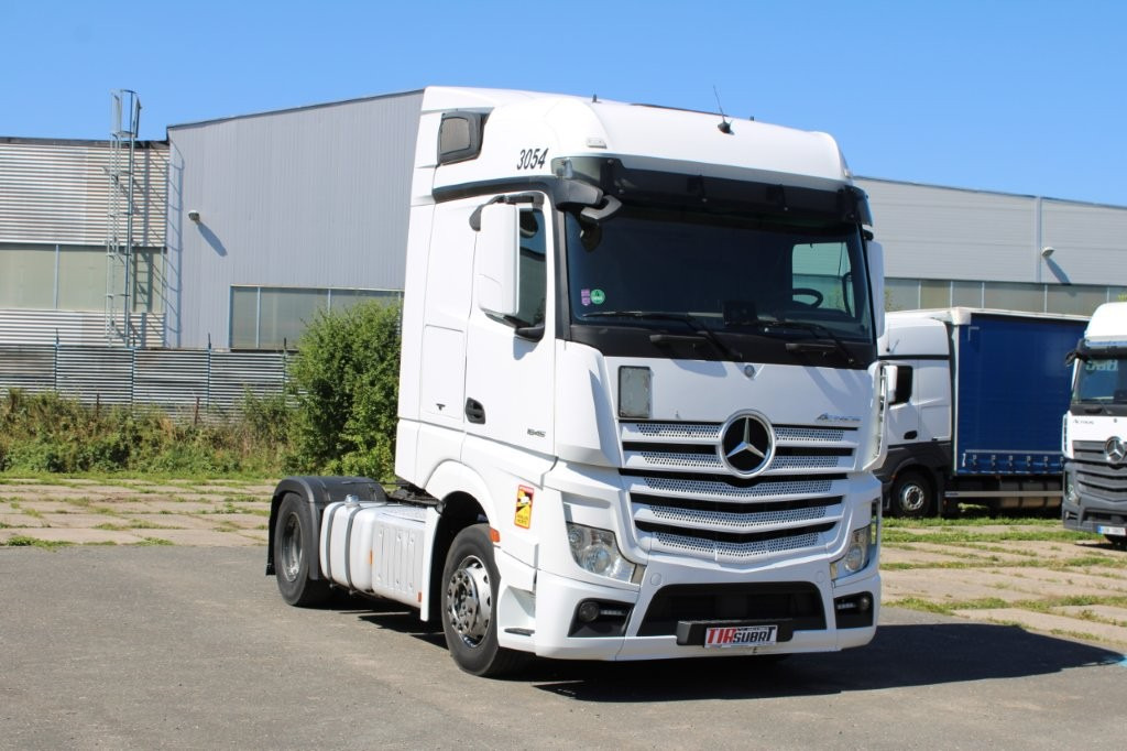 Mercedes-Benz ACTROS 1845 - Vlačilec: slika 1 Mercedes-Benz ACTROS 1845 - Vlačilec: slika 1