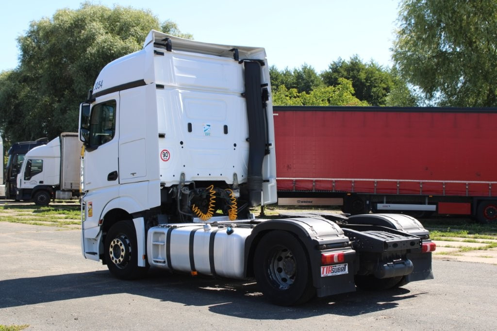 Mercedes-Benz ACTROS 1845 - Vlačilec: slika 5 Mercedes-Benz ACTROS 1845 - Vlačilec: slika 5