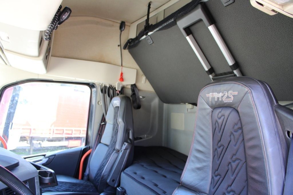 Vlačilec Volvo FH16 750 EURO 6, RETARDER, HYDRAULIKA: slika 8