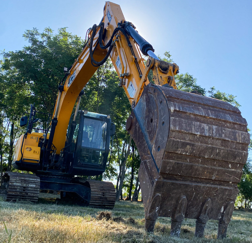 JCB JS131LC - Bager: slika 1 JCB JS131LC - Bager: slika 1