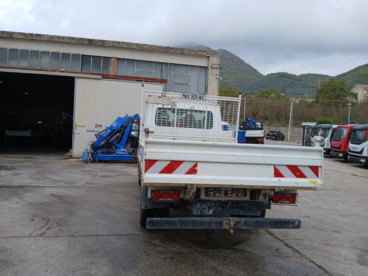 Tovornjak z dvigalom IVECO DAILY 35-120: slika 8