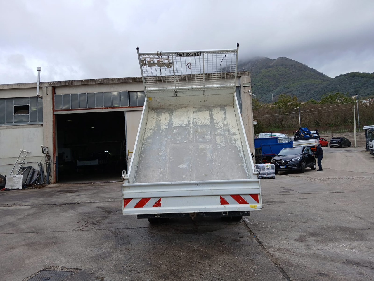 Tovornjak z dvigalom IVECO DAILY 35-120: slika 18