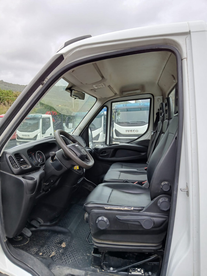 Tovornjak z dvigalom IVECO DAILY 35-120: slika 36