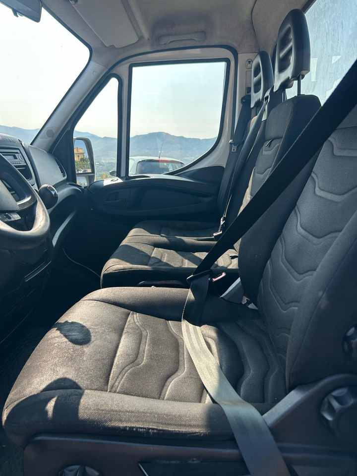 Furgon IVECO DAILY 35C15: slika 26