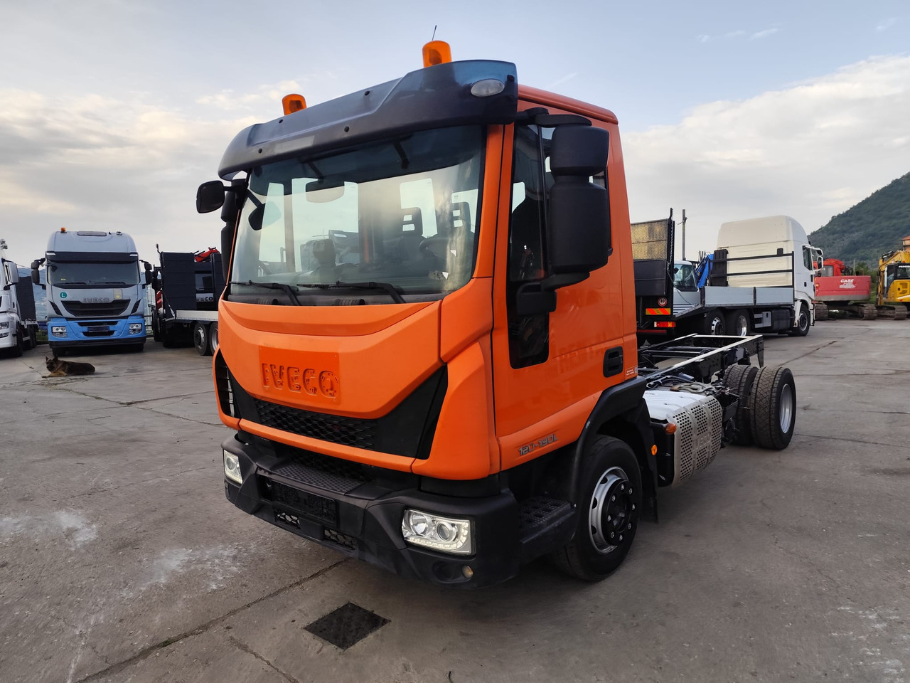 IVECO EUROCARGO 120-190L - Tovornjak-šasija: slika 1 IVECO EUROCARGO 120-190L - Tovornjak-šasija: slika 1
