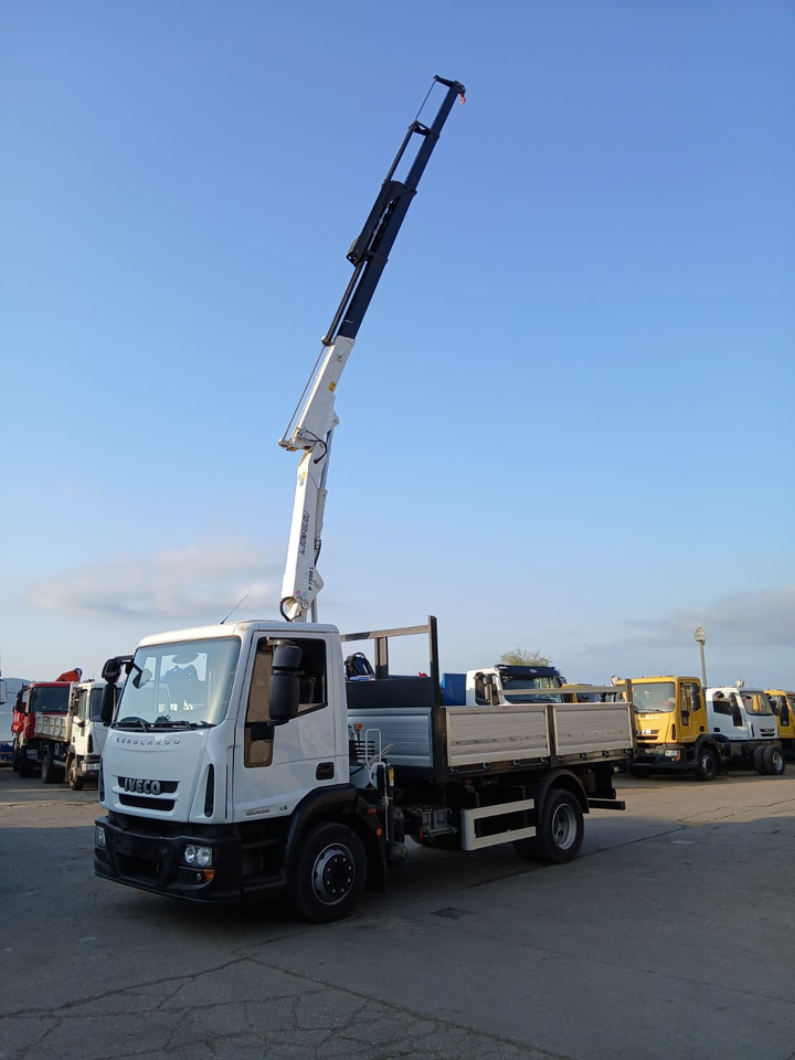IVECO EUROCARGO 120E28P - Tovornjak z dvigalom: slika 1 IVECO EUROCARGO 120E28P - Tovornjak z dvigalom: slika 1
