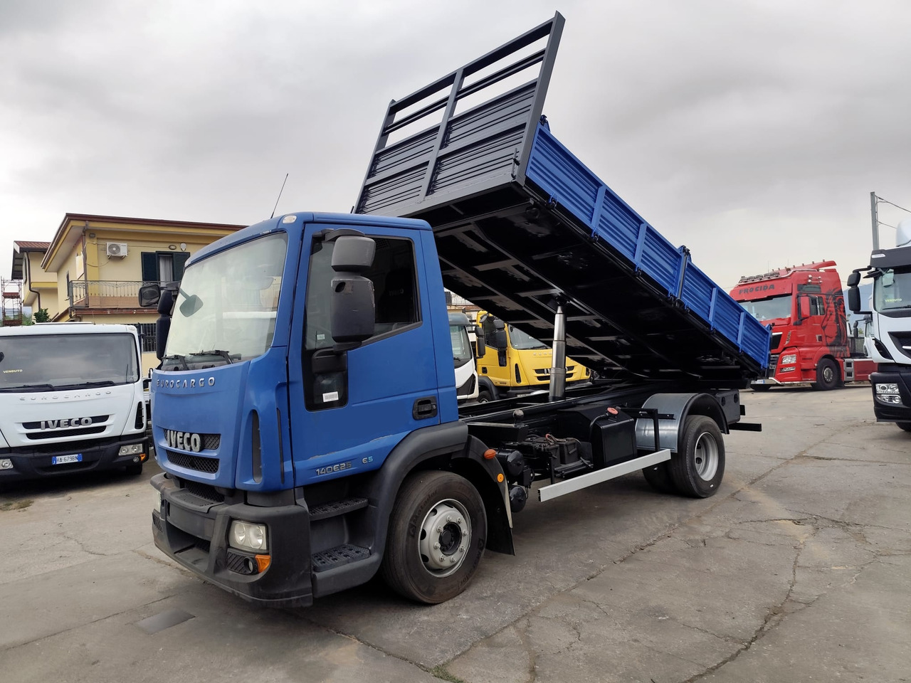 IVECO EUROCARGO 140E25 - Tovornjak prekucnik: slika 1 IVECO EUROCARGO 140E25 - Tovornjak prekucnik: slika 1
