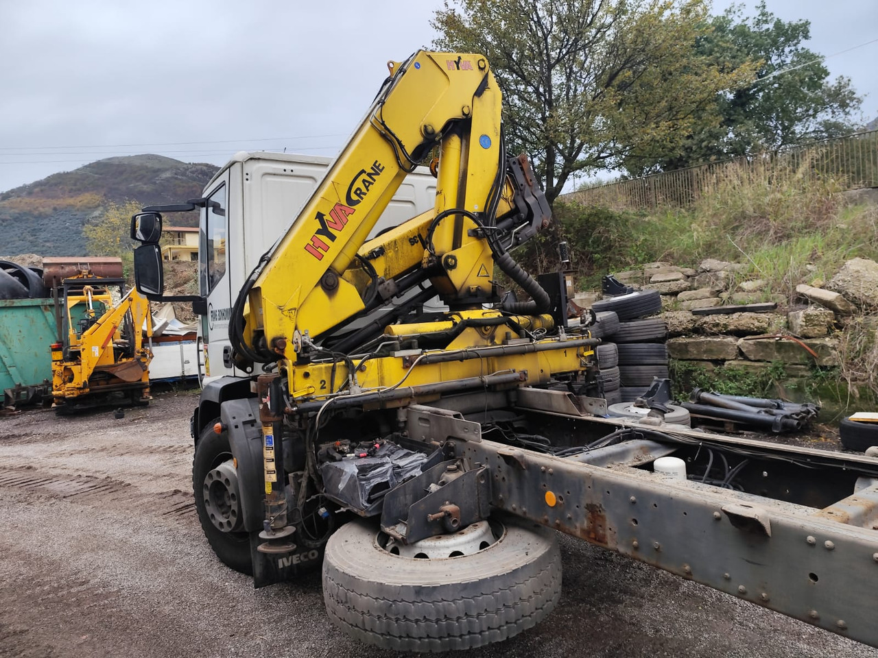 IVECO EUROCARGO 180E25 - Tovornjak z dvigalom, Tovornjak z dvigalom: slika 2 IVECO EUROCARGO 180E25 - Tovornjak z dvigalom, Tovornjak z dvigalom: slika 2