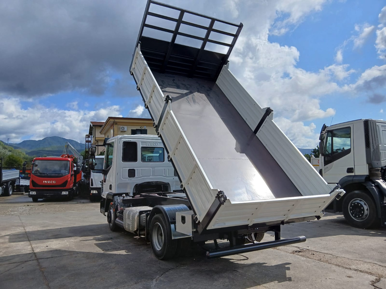 IVECO EUROCARGO 75-210 lizing IVECO EUROCARGO 75-210: slika 36