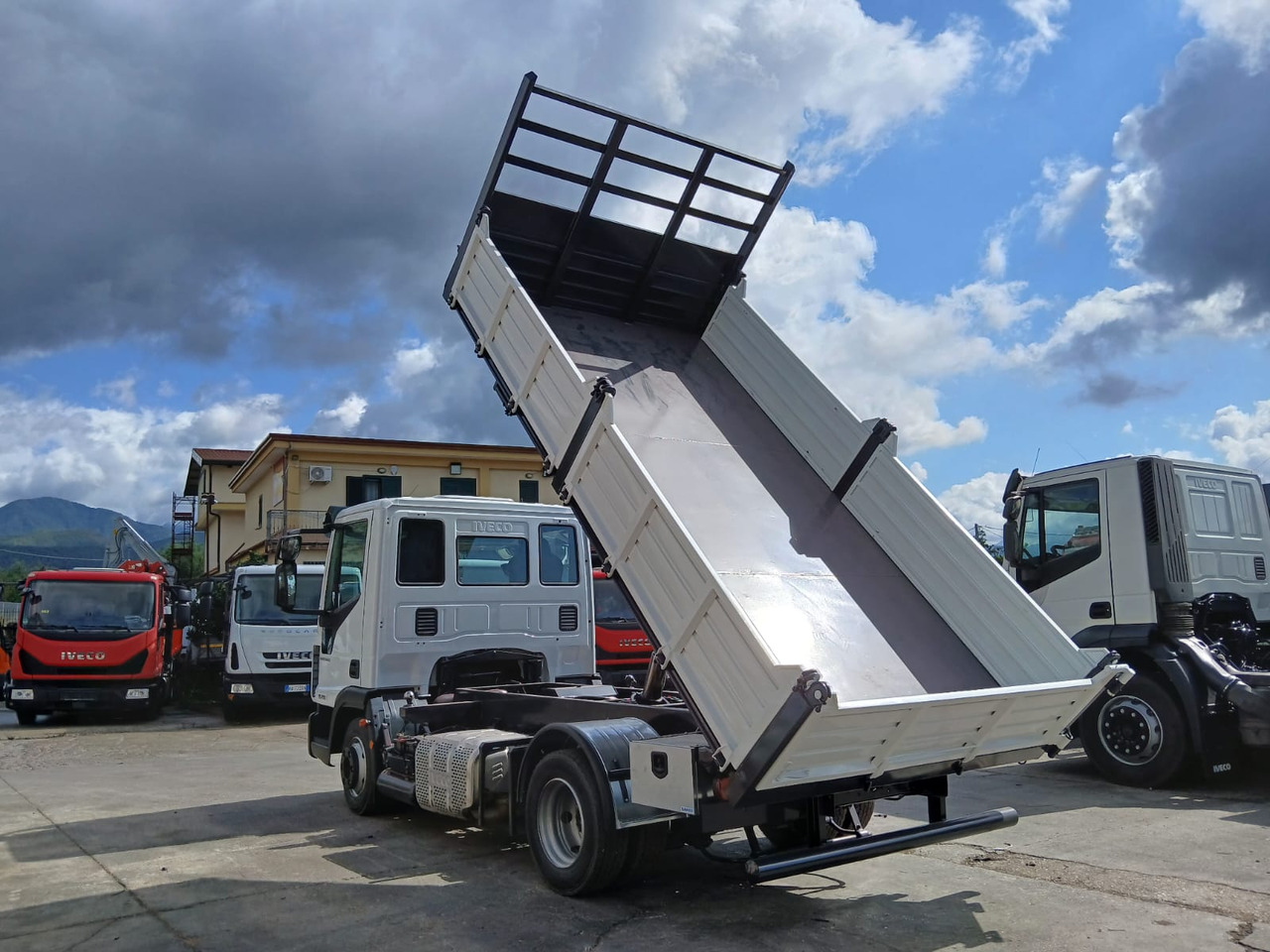 IVECO EUROCARGO 75-210 lizing IVECO EUROCARGO 75-210: slika 35