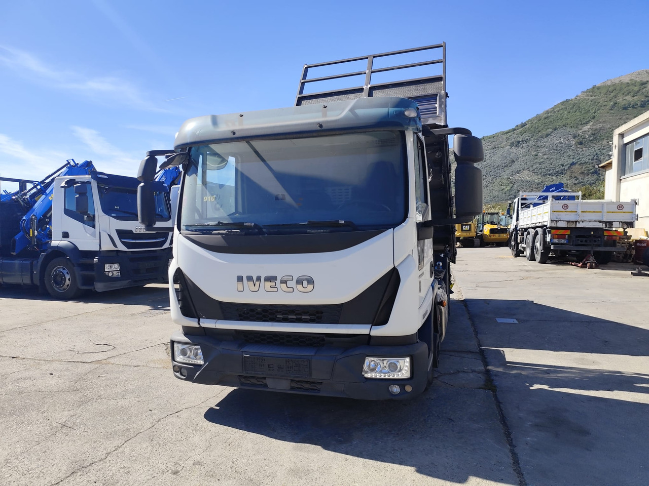 Tovornjak z dvigalom, Tovornjak prekucnik IVECO EUROCARGO 80-210: slika 7 Tovornjak z dvigalom, Tovornjak prekucnik IVECO EUROCARGO 80-210: slika 7