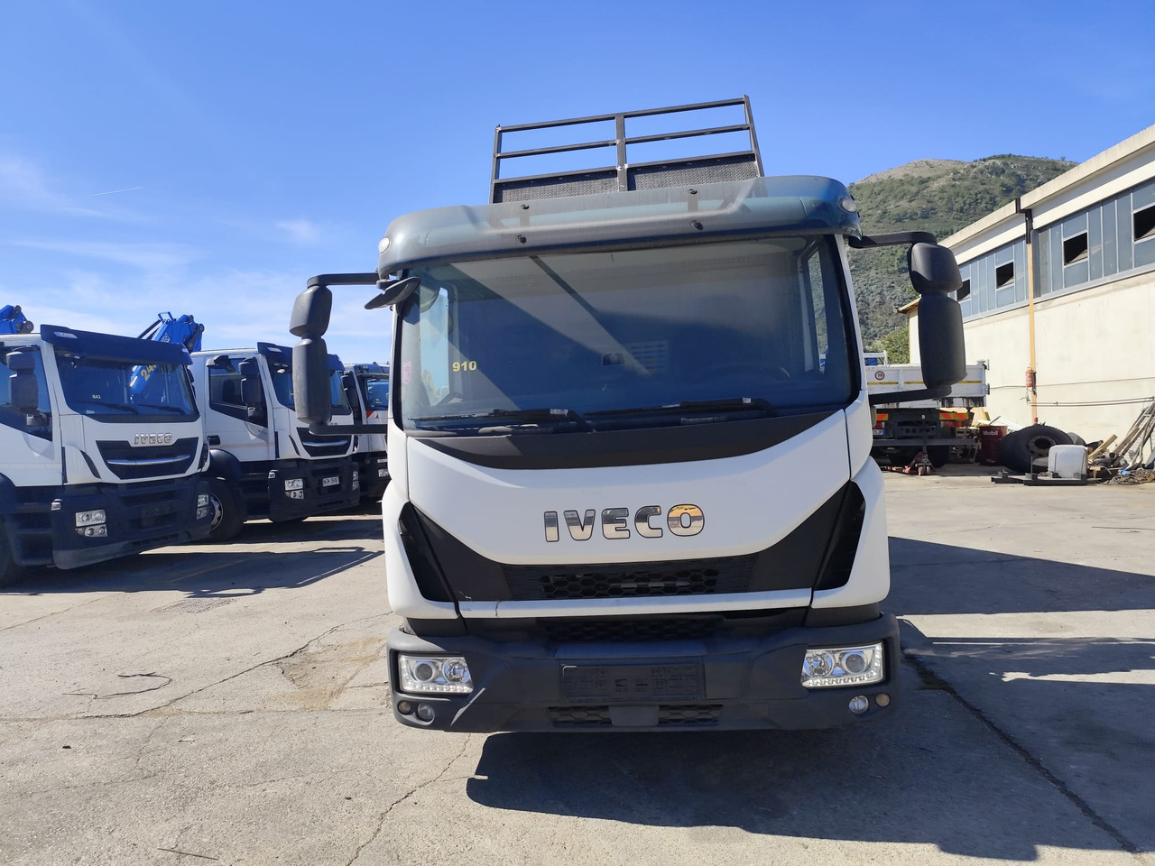 Tovornjak z dvigalom, Tovornjak prekucnik IVECO EUROCARGO 80-210: slika 8 Tovornjak z dvigalom, Tovornjak prekucnik IVECO EUROCARGO 80-210: slika 8