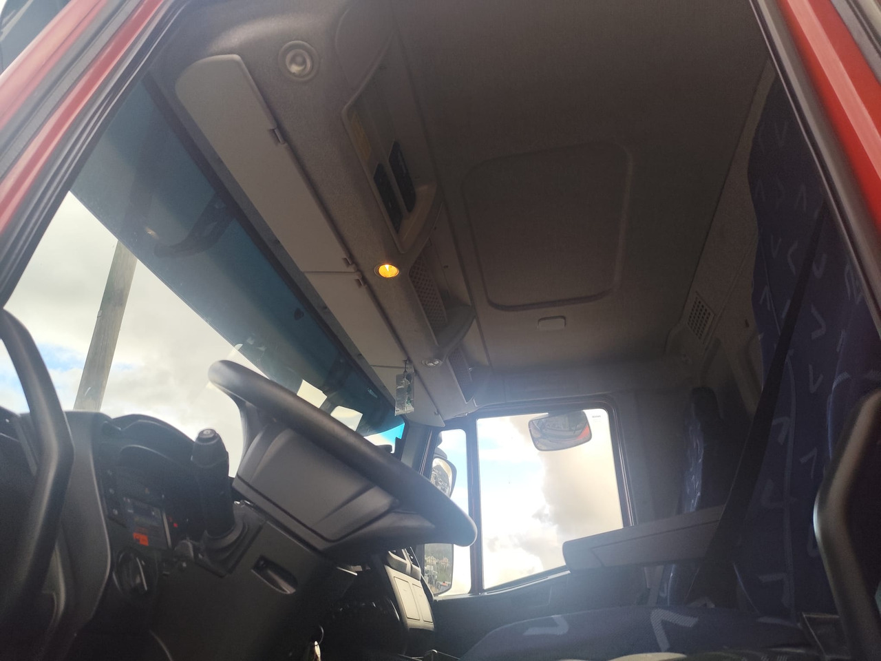 IVECO STRALIS 190S31 - Tovornjak-šasija: slika 4 IVECO STRALIS 190S31 - Tovornjak-šasija: slika 4