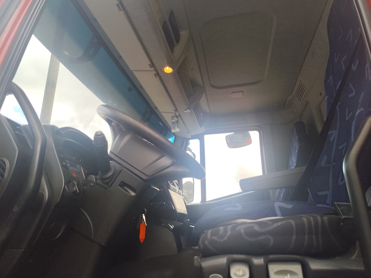 IVECO STRALIS 190S31 - Tovornjak-šasija: slika 5 IVECO STRALIS 190S31 - Tovornjak-šasija: slika 5