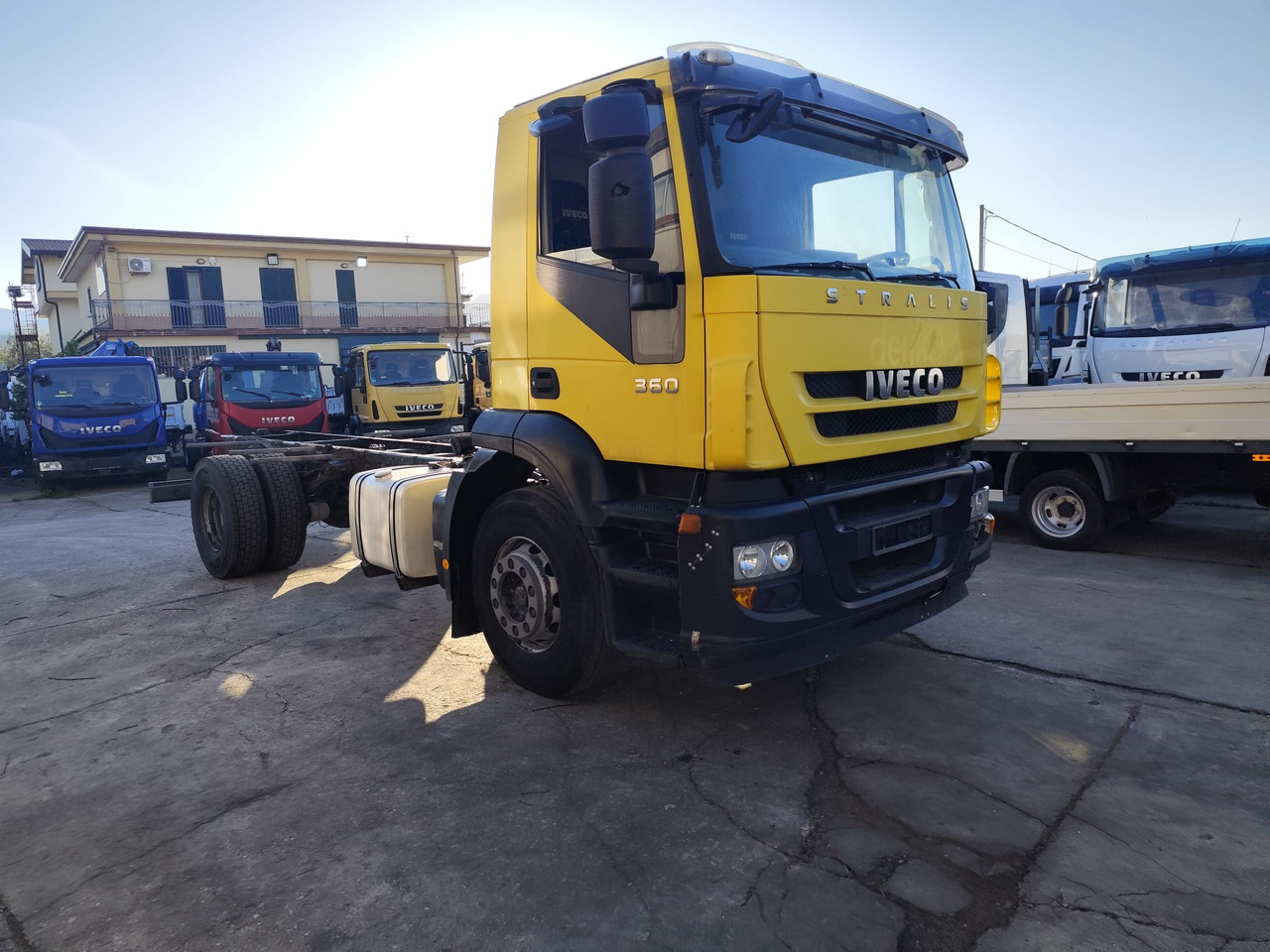 IVECO STRALIS 190S36 - Tovornjak-šasija: slika 1 IVECO STRALIS 190S36 - Tovornjak-šasija: slika 1
