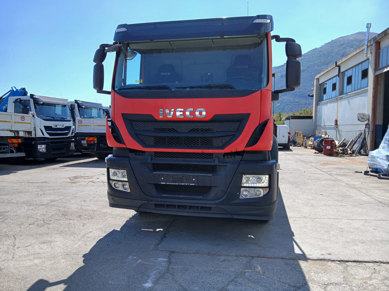IVECO STRALIS 260S40 - Tovornjak s kesonom: slika 5 IVECO STRALIS 260S40 - Tovornjak s kesonom: slika 5
