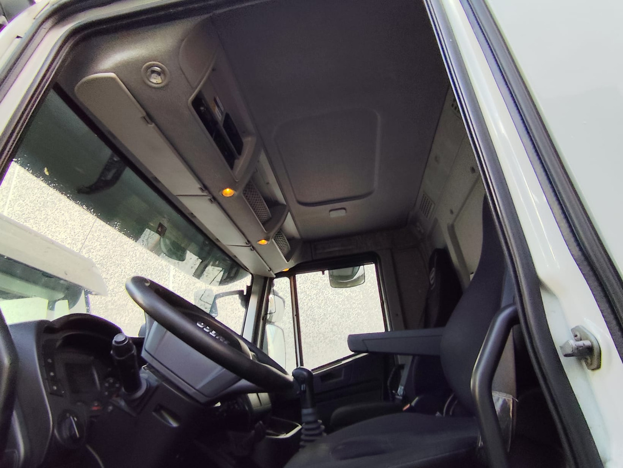 IVECO STRALIS AD 260S31 XP - Tovornjak-šasija: slika 3 IVECO STRALIS AD 260S31 XP - Tovornjak-šasija: slika 3