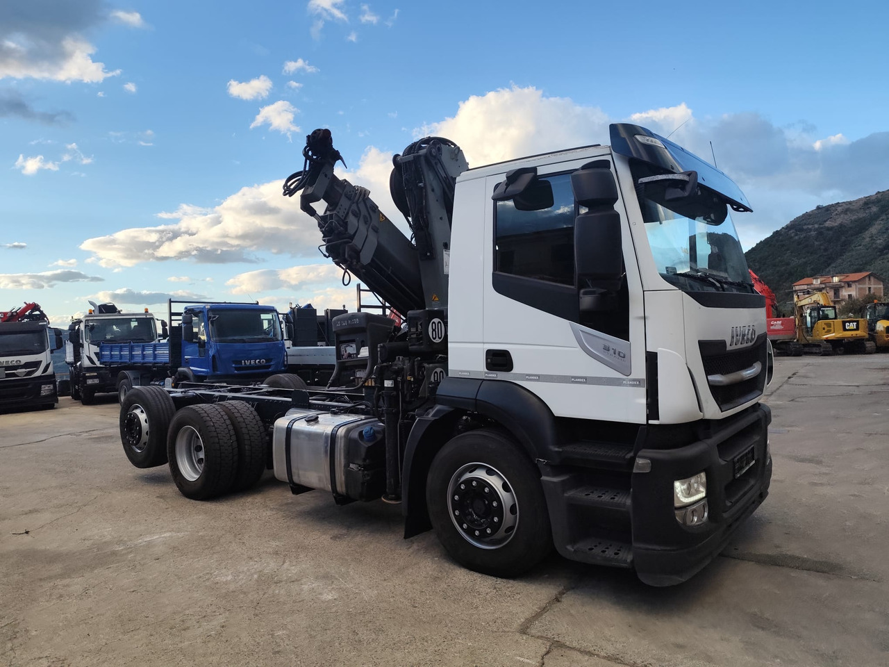 IVECO STRALIS AD 260S31 Y/P - Tovornjak prekucnik, Tovornjak z dvigalom: slika 2 IVECO STRALIS AD 260S31 Y/P - Tovornjak prekucnik, Tovornjak z dvigalom: slika 2